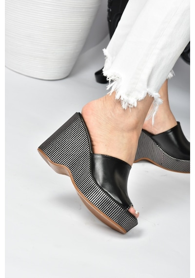 Fox Shoes Siyah Dolgu Topuklu Kadın Terlik K250101509