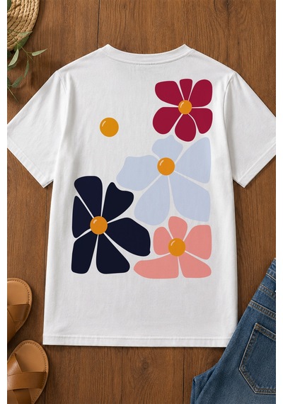 Spoyi Pastel Çiçekler Tasarımlı %100 Pamuk Yarım Oversize Beyaz T-shirt