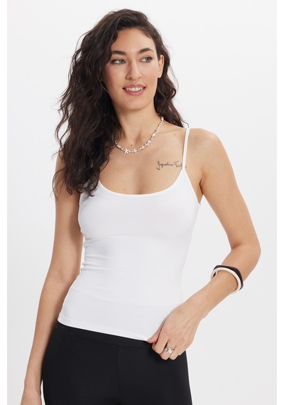 Tudors Kadın Slim Fit Dar Kesim Pamuklu Likralı İnce Askılı Ekru Atlet-50605