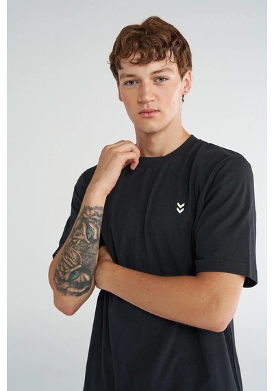 Hummel T-pulse Regular S/s 912263-2001 Siyah Erkek T-shirts Siyah