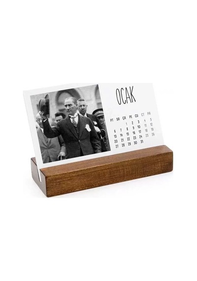 Ahşap Tabanlı Atatürk Fotoğraflı Masa Takvimi 2027 Masa Takvimi