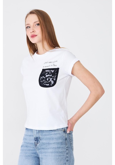 Sortie Collection Dantel Cepli Yazı Baskılı Katlama Kollu Tshirt Ekru Beyaz