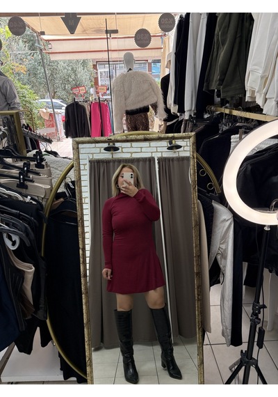 Tuba Toptaş Kloş Elbise Balıkçı Yaka Bordo