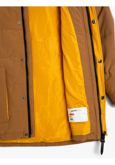 Koton Oversize Şişme Mont Kapüşonlu Astarlı Cepli Fermuarlı Kadife Kumaş Detaylı Kahverengi 4wkb00006tw 4WKB00006TW532 Kahverengi Koton Oversize Şişme Mont Kapüşonlu Astarlı Cepli Fermuarlı Kadife Kumaş Detaylı Kahverengi 4wkb00006tw 4WKB00006TW532 Kahverengi