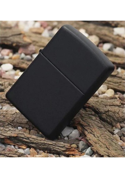 Zippo Siyah Çakmak + Benzin 133 Ml + 5 Li Zippo Taşı Süper Set