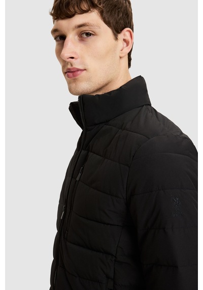 U.S. Polo Assn. Erkek Siyah Dik Yaka Fermuarlı Cepli Kapitone Desenli Mont 50326263-vr046