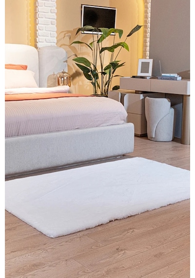 Apex Polo 8701 Krem Peluş Düz Şekilli Halı Krem