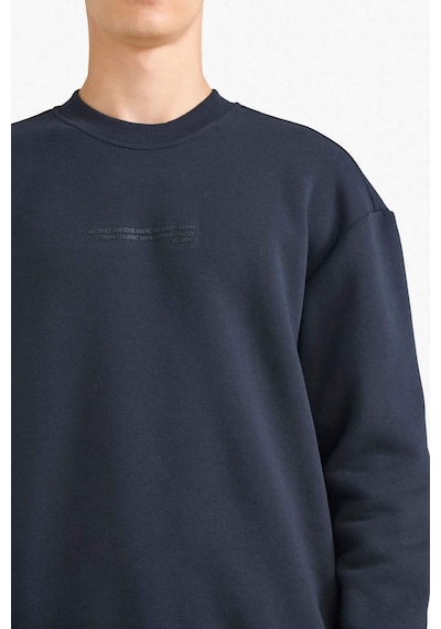 Defacto Boxy Fit Bisiklet Yaka İçi Yumuşak Tüylü Baskılı Sweatshirt X8282az25aunv64 Lacivert Defacto Boxy Fit Bisiklet Yaka İçi Yumuşak Tüylü Baskılı Sweatshirt X8282az25aunv64 Lacivert