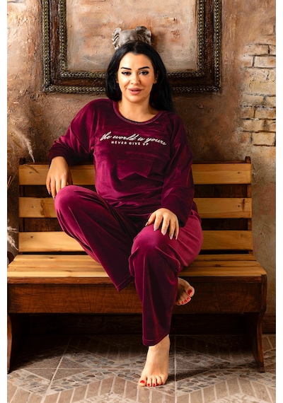 Nisanca Büyük Beden Kadife Kadın Pijama Takımı - Süper Soft Kadife Mürdüm
