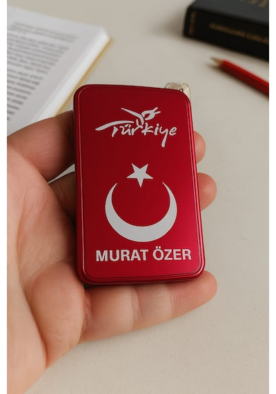 Hediye Çakmak Kişiye Özel İsim Yazılı Ve Mdf Tasarım Kutulu No:1003 Kırmızı