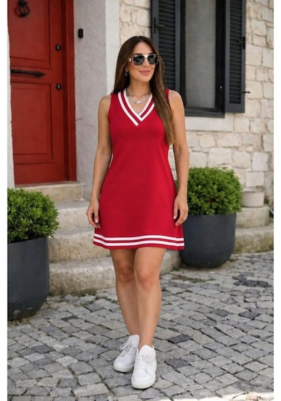 Butik İstanbul Kadın Askılı V Yakalı Cepli Kısa Viskon Elbise Kırmızı