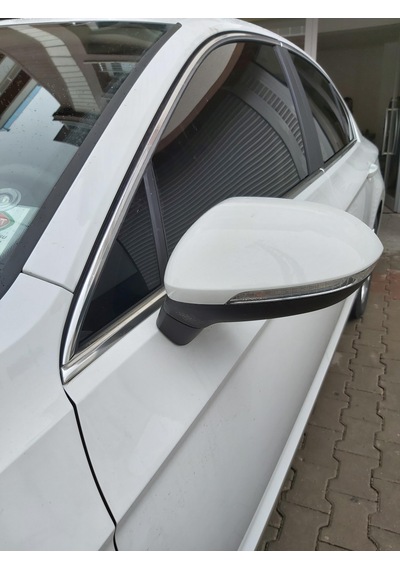 Vw Passat B8 Krom Cam Çerçeve Seti .8 Parça. 2015-2019