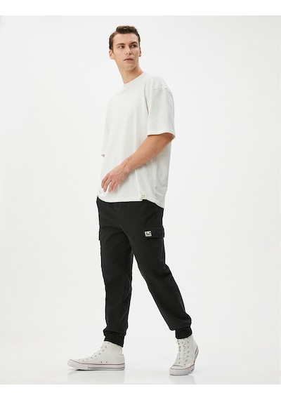 Koton Jogger Pantolon Cep Detaylı Beli Bağcıklı Pamuklu Siyah 4sam40008hw 4SAM40008HW999 Siyah Koton Jogger Pantolon Cep Detaylı Beli Bağcıklı Pamuklu Siyah 4sam40008hw 4SAM40008HW999 Siyah