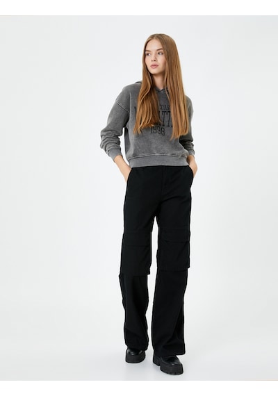 Koton Soluk Efektli Kapşonlu Crop Sweatshirt Kolej Temalı Baskılı Antrasit 4wal10679ık Antrasit Koton Soluk Efektli Kapşonlu Crop Sweatshirt Kolej Temalı Baskılı Antrasit 4wal10679ık Antrasit