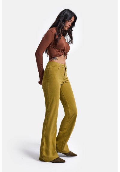 Kadın Yağ Yeşili Flare Fit Velvet Kadife Kumaş Pantolon Yeşil