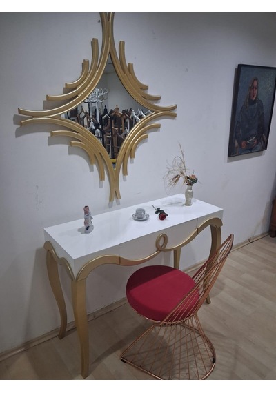 Dresuar Cnc Kabartma 90662 Model Aynalı Demir Sandalye Ayak Parlak Beyaz Gold Renk Beyaz - Gold Dresuar Cnc Kabartma 90662 Model Aynalı Demir Sandalye Ayak Parlak Beyaz Gold Renk Beyaz - Gold