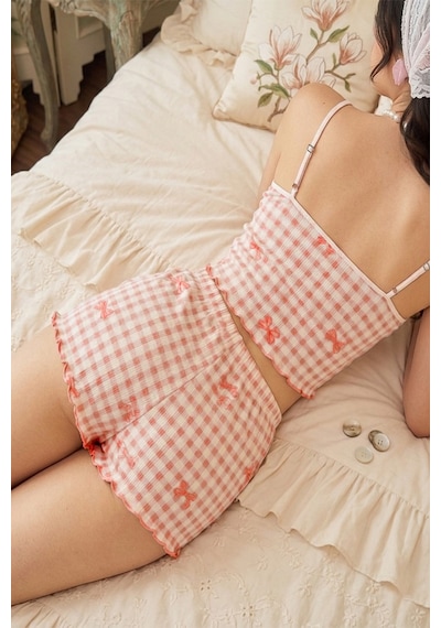 Bella Notte Kadın Pembe Ekose Fiyonk Desenli Askılı Crop Atlet Ve Fırfırlı Şort Pijama Takımı