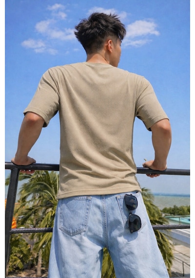 Tarz Cool Erkek Jakarlı Oversize Tişört Bisiklet Yaka Rahat Kalıp Yazlık Basic T-shirt Bej Tarz Cool Erkek Jakarlı Oversize Tişört Bisiklet Yaka Rahat Kalıp Yazlık Basic T-shirt Bej