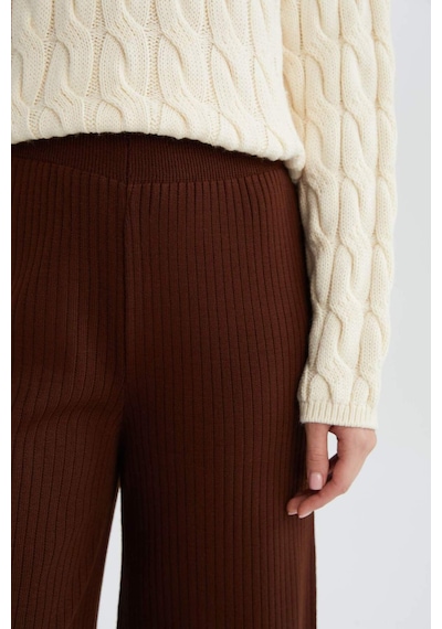 DeFacto Relax Fit Triko Pantolon Geniş Bol Paça Basic Düz Esnek Belli E2940AX24WNBN320