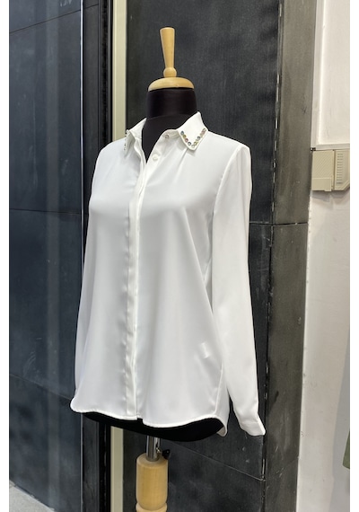 Pera Moda Yakası Taşlı Basic İç Göstermeyen Şık Gömlek Beyaz