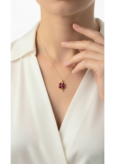 Çekirdekjewelry 925 Ayar Gümüş Altın Kaplama Yonca Kolye Sarı