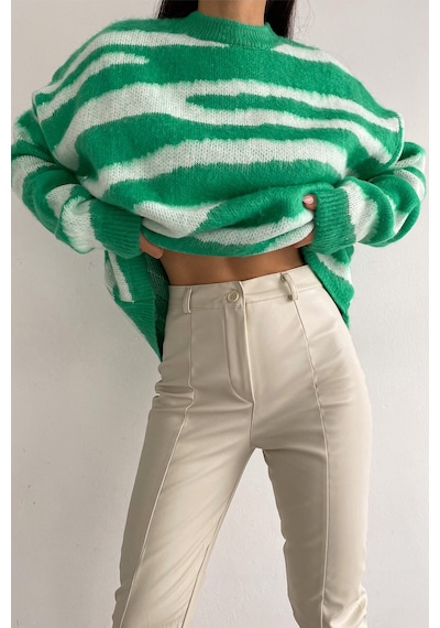 Femelle Kadın Yeşil Yeni Sezon Zebra Desen Standart Beden Geniş Kalıp Oversize Triko Kazak