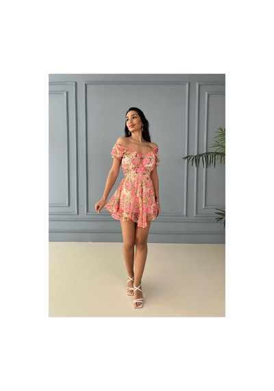 Rabia Çelik Asimetrik Etekli Çiçek Desen Pembe Şifon Elbise Pembe Pembe
