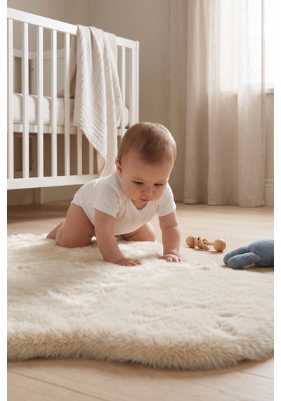 Merplush Peluş Post Halı 100x150 Cm Süet Taban Yumuşak Kürk Görünümlü Yatak Odası Halısı Ekru