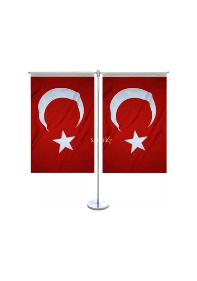 T Krom Masa Direği Bayraksız