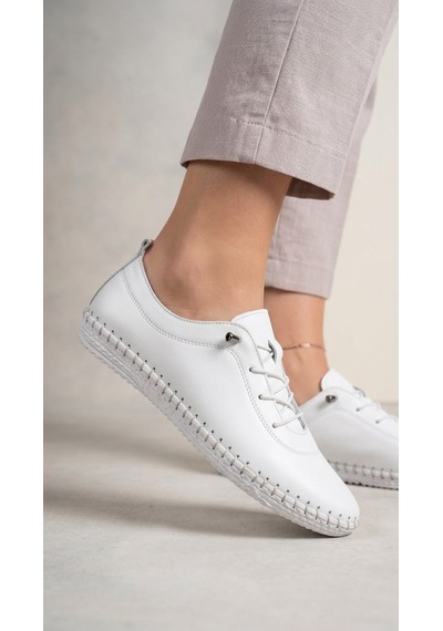 Beren Hakiki Deri Beyaz Kadın Ayakkabı Ortopedik Taban Düz Esnek Bağcıklı Comfort Casual Günlük Sneaker