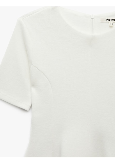 Koton Slim Fit Bisiklet Yaka Kısa Kollu Peplum Bluz Ekru 7wak50091ek