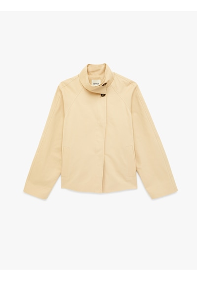 Koton Pamuklu Uzun Kollu Cepli Düğmeli Oversize Dik Yaka Gabardin Kısa Trençkot Bej 6sak00020ew Ekru Koton Pamuklu Uzun Kollu Cepli Düğmeli Oversize Dik Yaka Gabardin Kısa Trençkot Bej 6sak00020ew Ekru