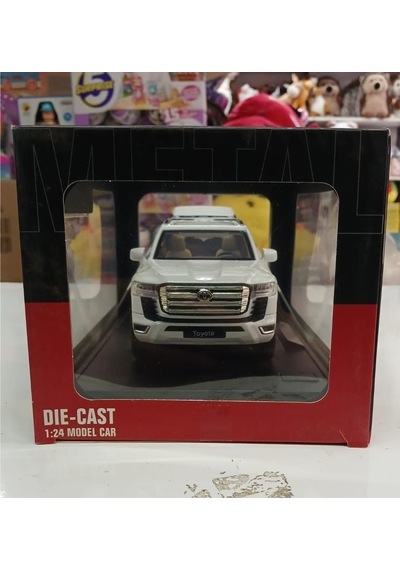 Kutulu Koleksiyon 1 / 24 Ölçek Toyota Land Cruiser Beyaz Metal Araba