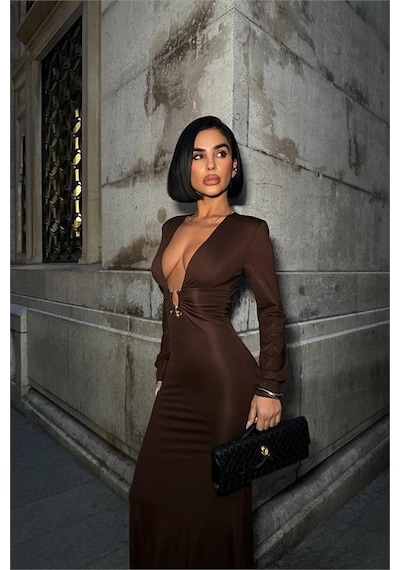 Neşeli Butik Kadın Derin Dekolteli Uzun Kollu Gold Toka Detaylı Maxi Boy Elbise Nbdf173 Kahverengi Neşeli Butik Kadın Derin Dekolteli Uzun Kollu Gold Toka Detaylı Maxi Boy Elbise Nbdf173 Kahverengi