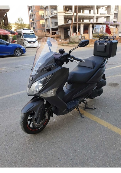 Motocam Sym Joymax 250 İ Ön Cam 2013-2016 Model 54cm Şeffaf Renkli 4mm Sportif