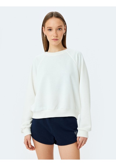Koton Bisiklet Yaka Uzun Kollu Basic Oversize Sweatshirt Bej 5sal10468ık Ekru
