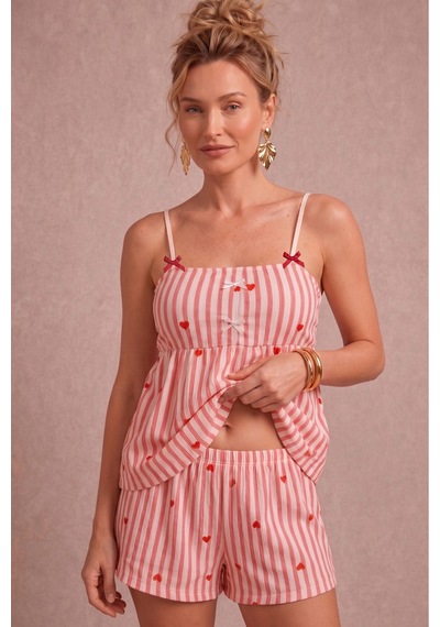 Bella Notte Pembe Kadın Çizgili Kalp Desenli Askılı Şortlu Pijama Takımı
