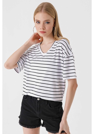 Gabria V Yaka Çizgili T-shirt Beyaz