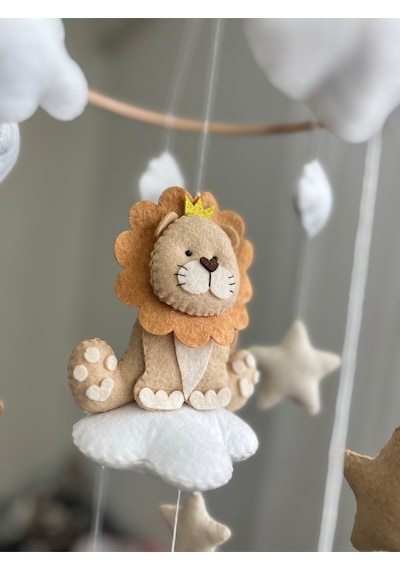 Dönence Müzikli Aslan Figürlü Bebek Beşik Süsü Müzikli Dönence