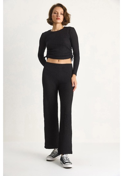 Shade Kadın Yanları Bağlamalı Crop Beli Lastikli Yüksek Bel Pantolonlu Bürümcük Takım 8075 60284110 - Siyah Shade Kadın Yanları Bağlamalı Crop Beli Lastikli Yüksek Bel Pantolonlu Bürümcük Takım 8075 60284110 - Siyah