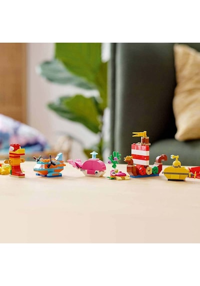 LEGO® Classic 11018 Yaratıcı Okyanus Eğlencesi 333 Parça