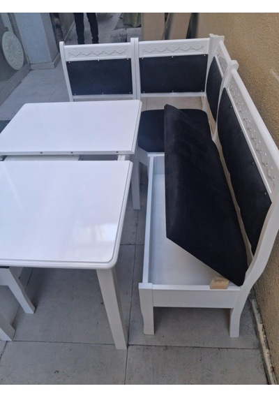 Köşe Mutfak 90555 Tk Kayın Ahşap Sandık Açıl Masa Babyface Siyah Kumaş Parlak Beyaz Lake Siyah Köşe Mutfak 90555 Tk Kayın Ahşap Sandık Açıl Masa Babyface Siyah Kumaş Parlak Beyaz Lake Siyah