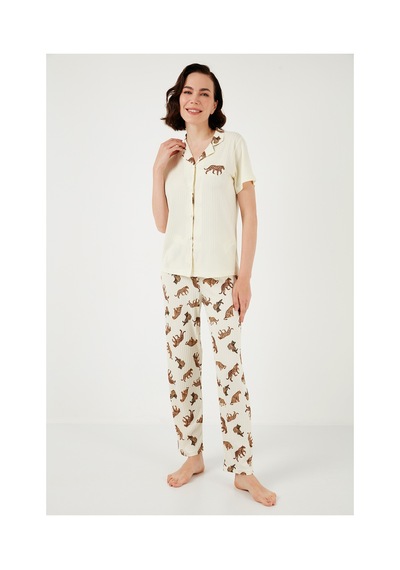 Lela Regular Fit Gömlek Yaka Kısa Kollu Bayan Pijama Takımı 65740102 Bej