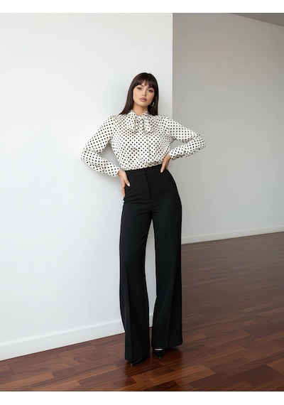 Pera Moda Puantiye Desenli Paris Fularlı Gömlek Siyah