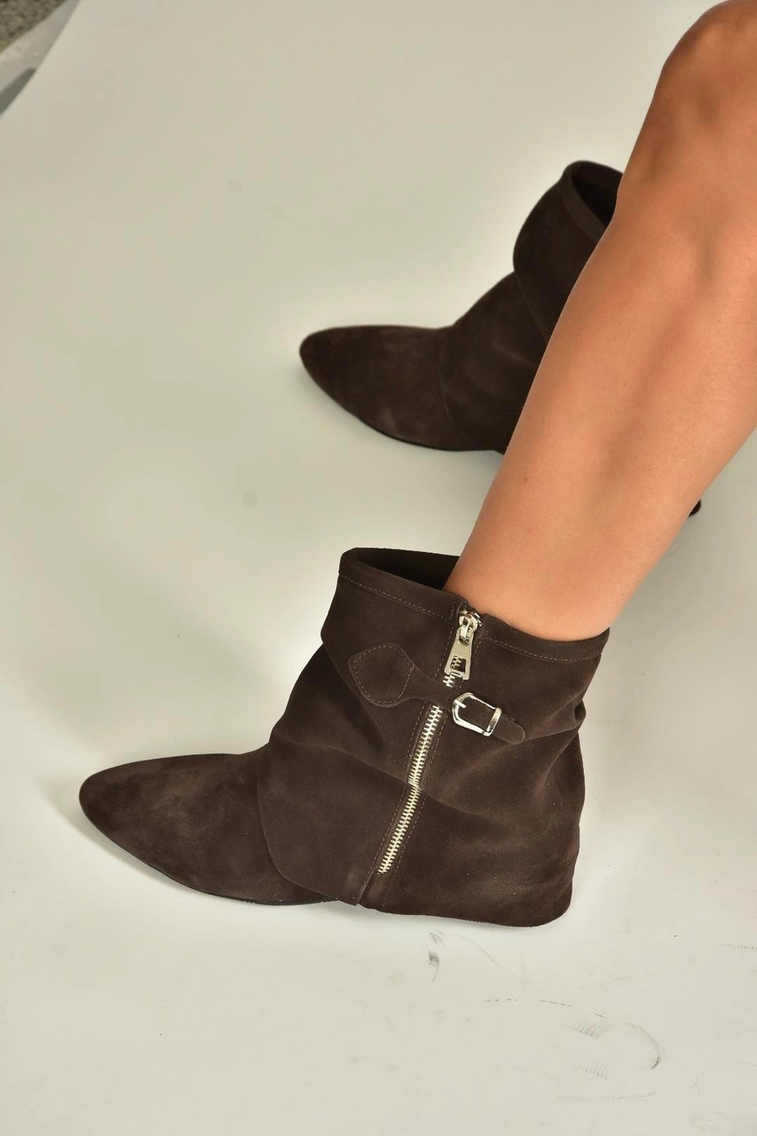 Fox Shoes V380518102 Kahverengi Süet Düz Taban Fermuar Detaylı Kadın Bot Kahverengi-süet Fox Shoes V380518102 Kahverengi Süet Düz Taban Fermuar Detaylı Kadın Bot Kahverengi-süet