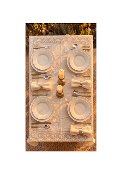 Ekru Masa Örtüsü Dantel Kenarlı Leke Tutmaz Silinebilir Şık Yemek Masası Örtüsü 140x220 Cm Ekru - Bej