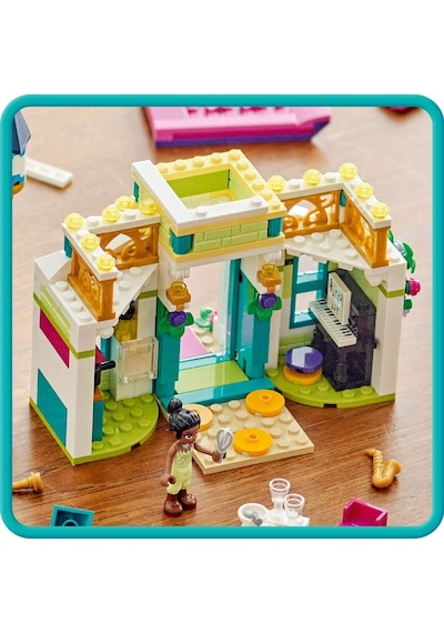 LEGO® Disney Princess: Disney Prensesi Pazar Macerası 43246 6+ Yaratıcı Oyuncak Yapım Seti - 817 Parça