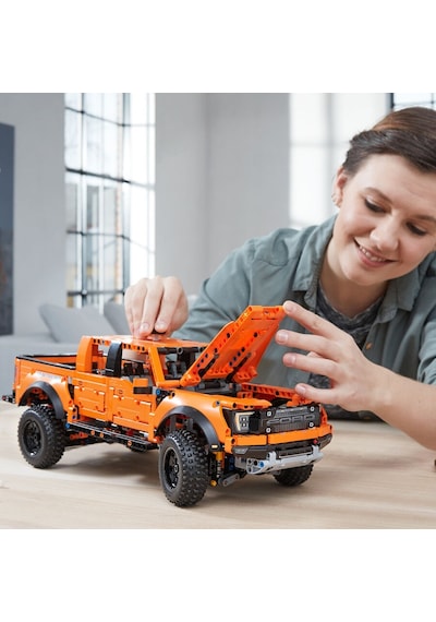 LEGO® Technic 42126 Ford F 150 Raptor 1379 Parça