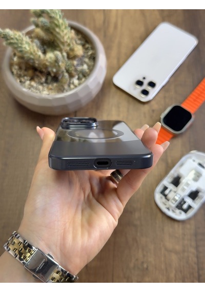Apple iPhone 16 Pro Max Magsafe Uyumlu Mika Sararmaz Kılıf Soocase720 Siyah