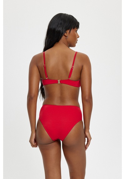 Louren Düz Renk Zincir Detaylı Çıkarılabilir Askılı Telli Boş Kaplı Kalın Kenarlı Straplez Bikini Takımı Kırmızı Louren Düz Renk Zincir Detaylı Çıkarılabilir Askılı Telli Boş Kaplı Kalın Kenarlı Straplez Bikini Takımı Kırmızı
